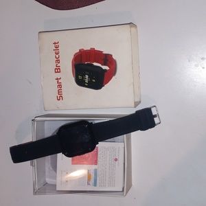 Nwt never used smart watch/bracelet